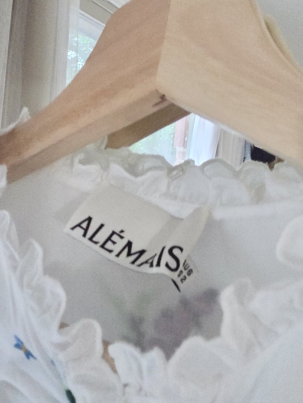 ALEMAIS Top Blouse - Picture 10 of 14